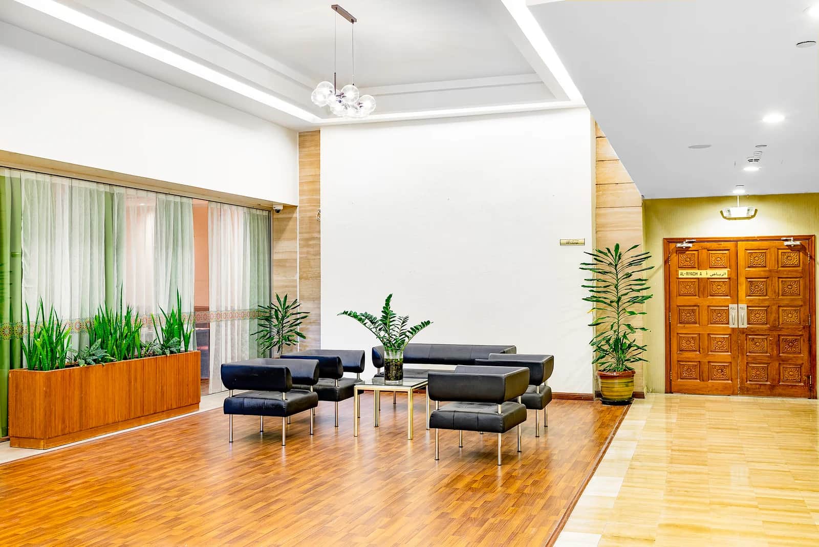 Treffen House Hotel