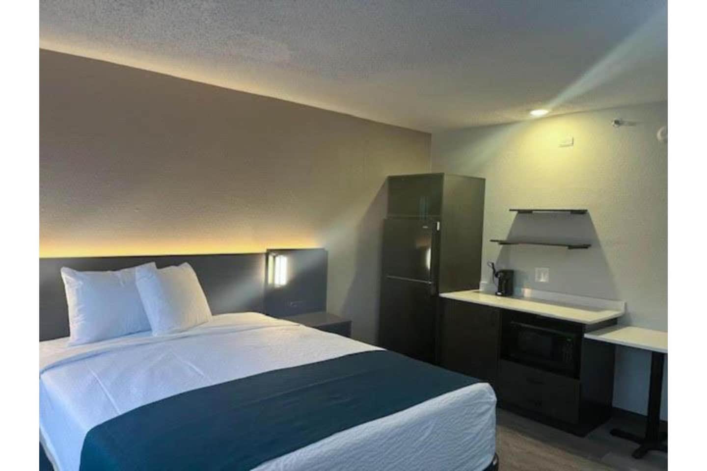 Studio 6 Suites Norcross, GA