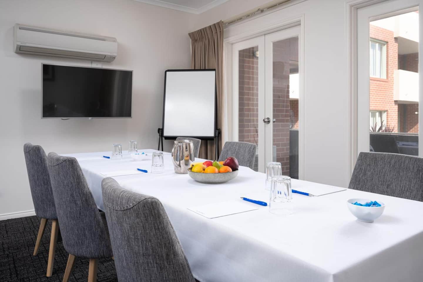 MainStay Suites Kew