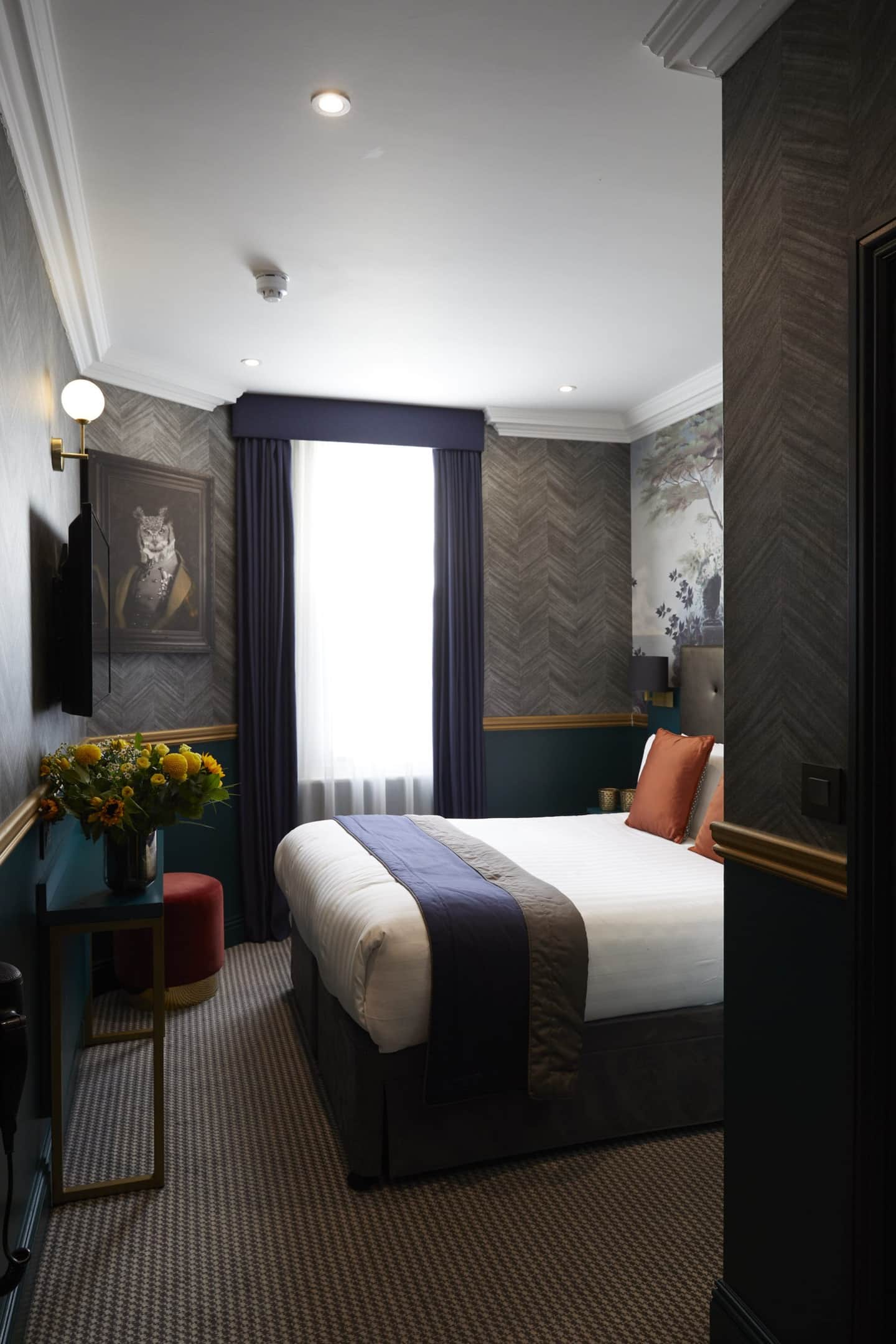 The Portico Hotel