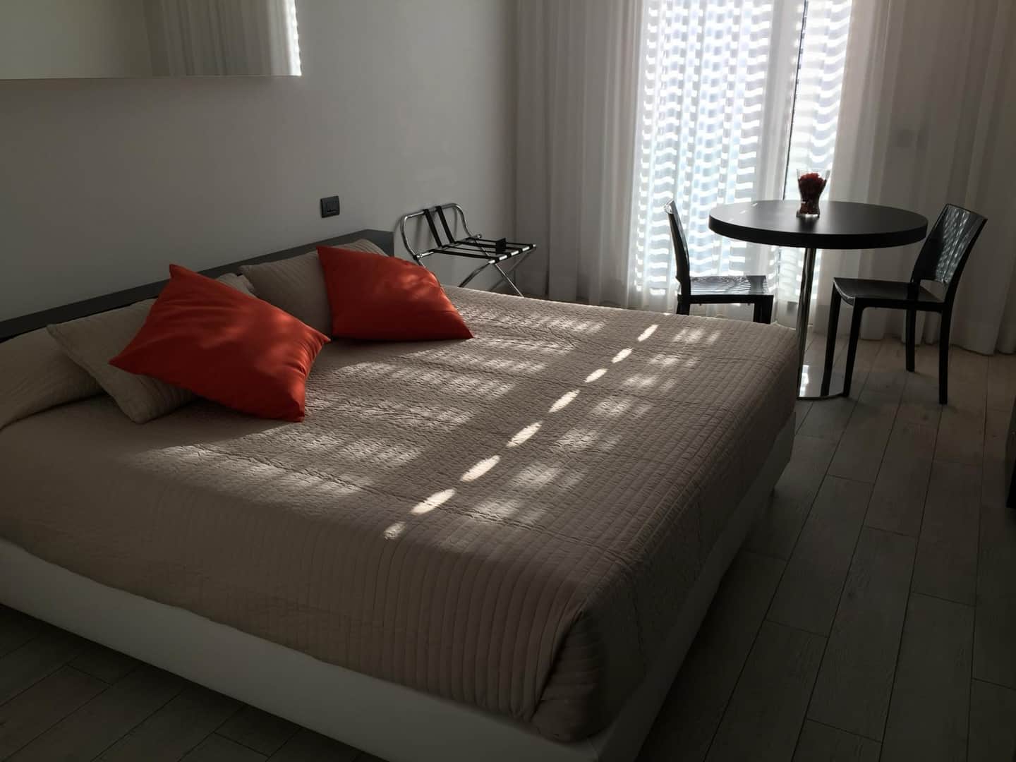 Blue Shades ApartHotel