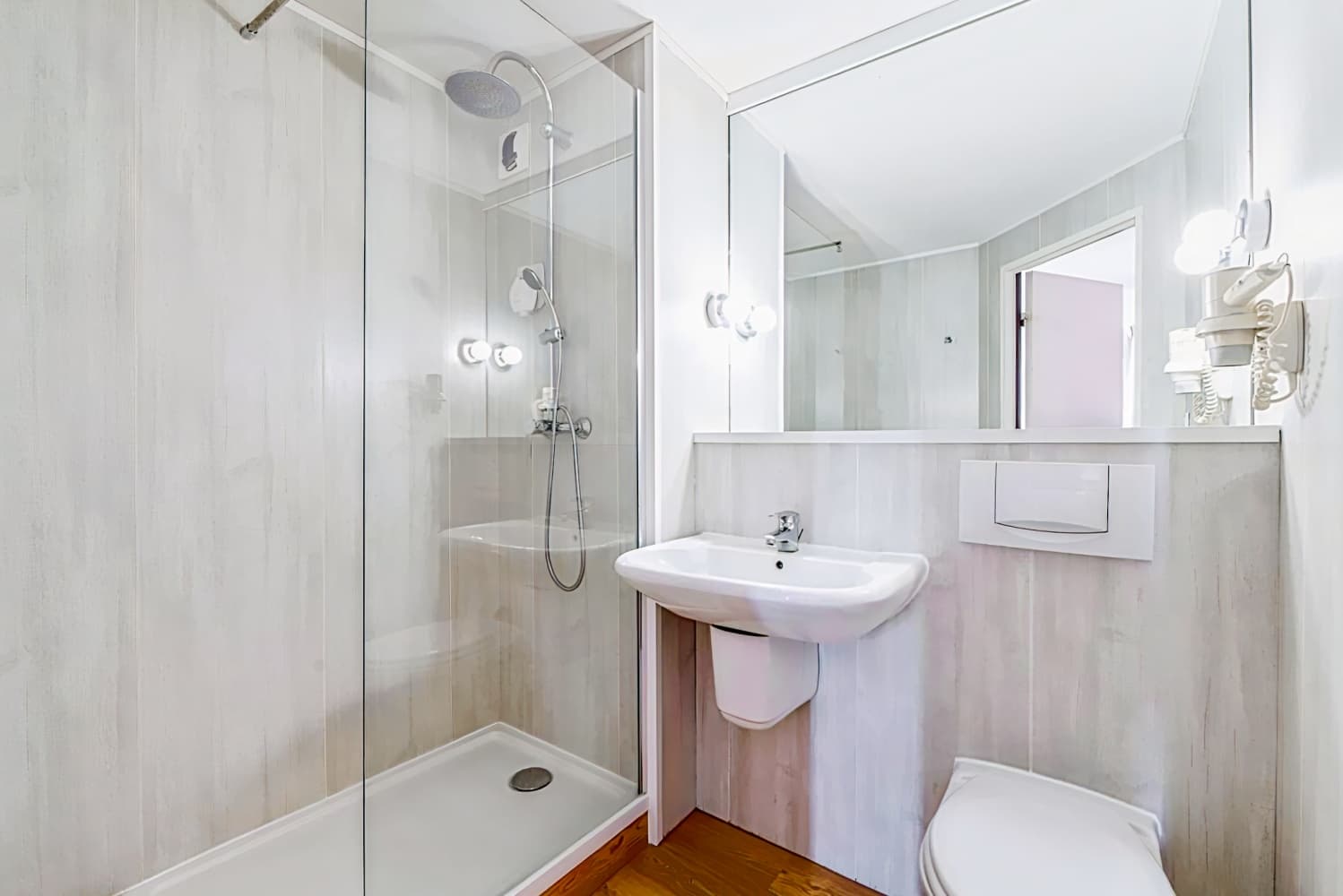 Comfort Hotel Evreux