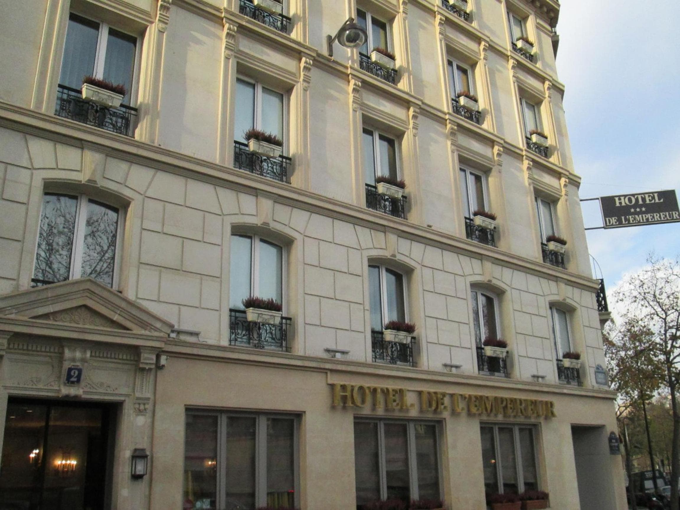 Hôtel de l'Empereur by Malone