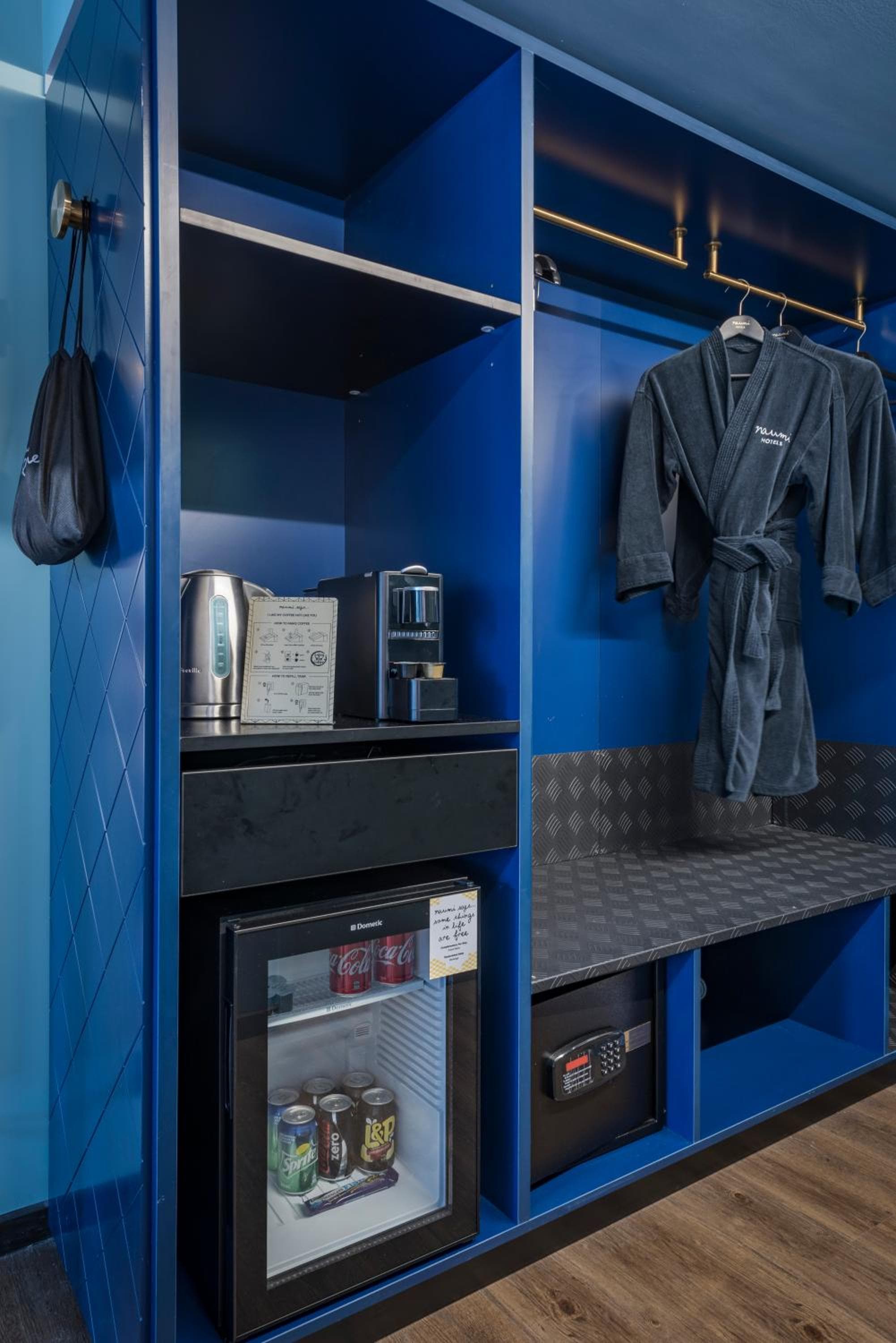 Naumi Auckland Airport