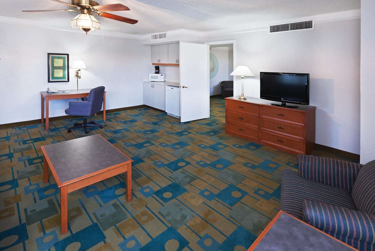 La Quinta Inn by Wyndham Austin Oltorf
