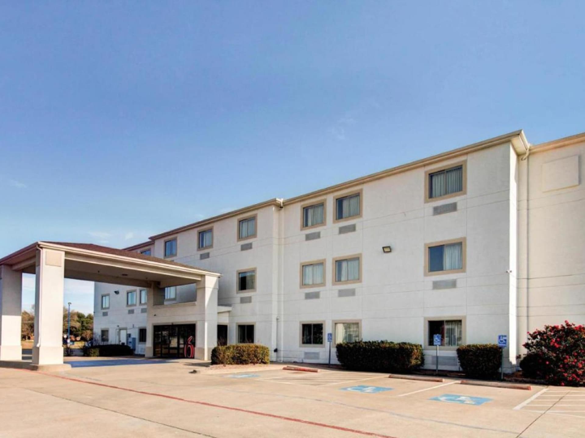 Motel 6-Woodway, TX