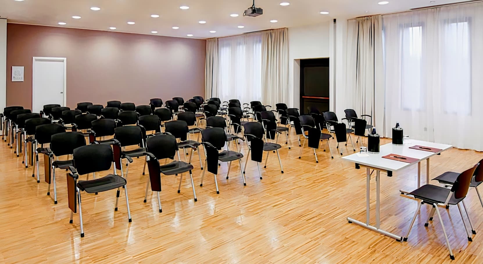 Euro Hotel Residence