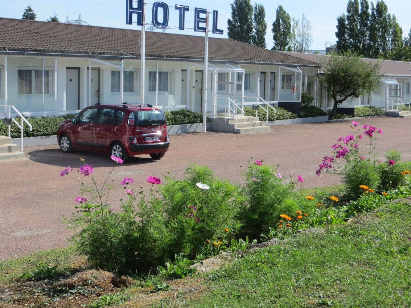 Brit Hotel Hermes