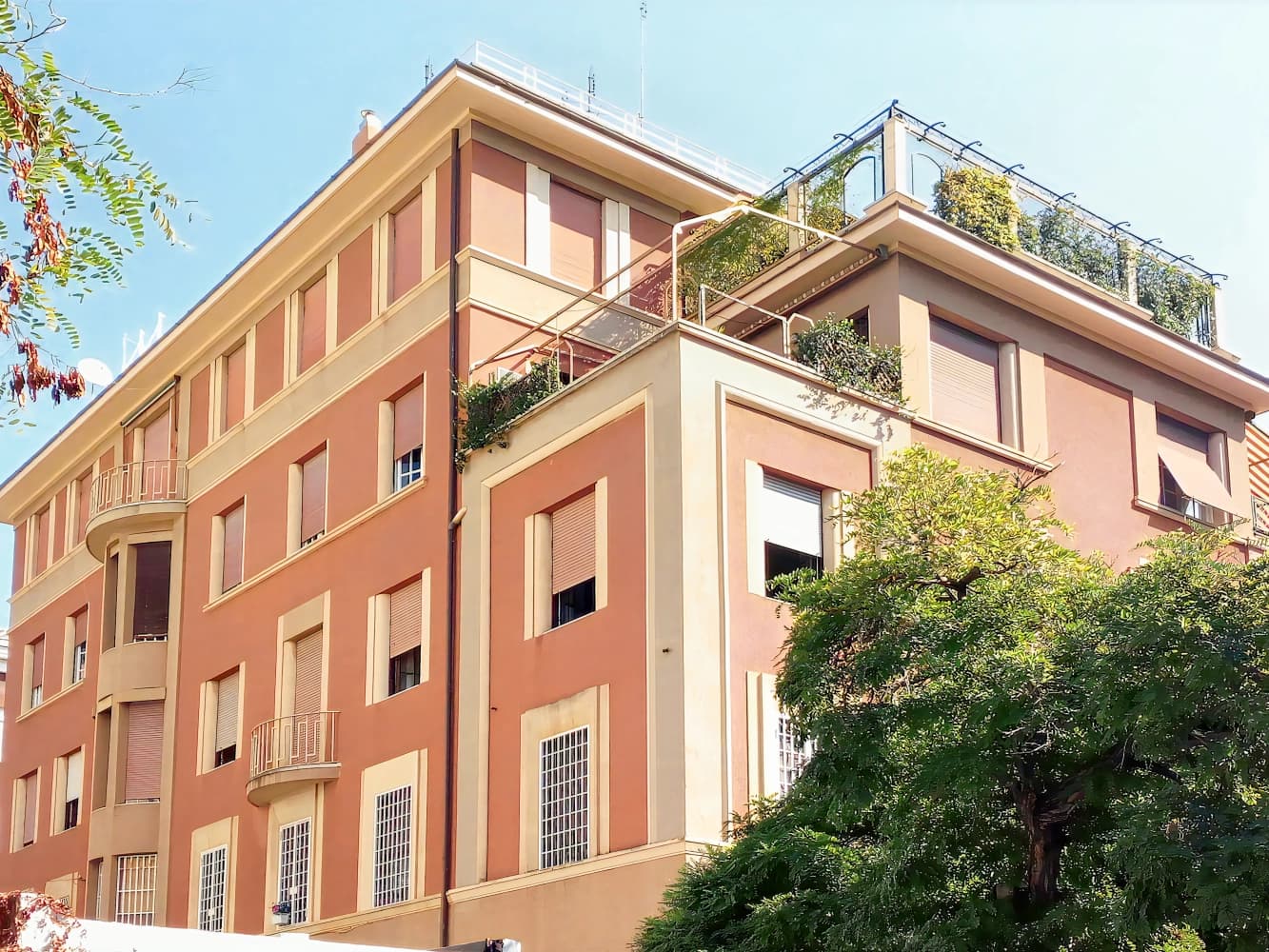 Dea Roma Inn