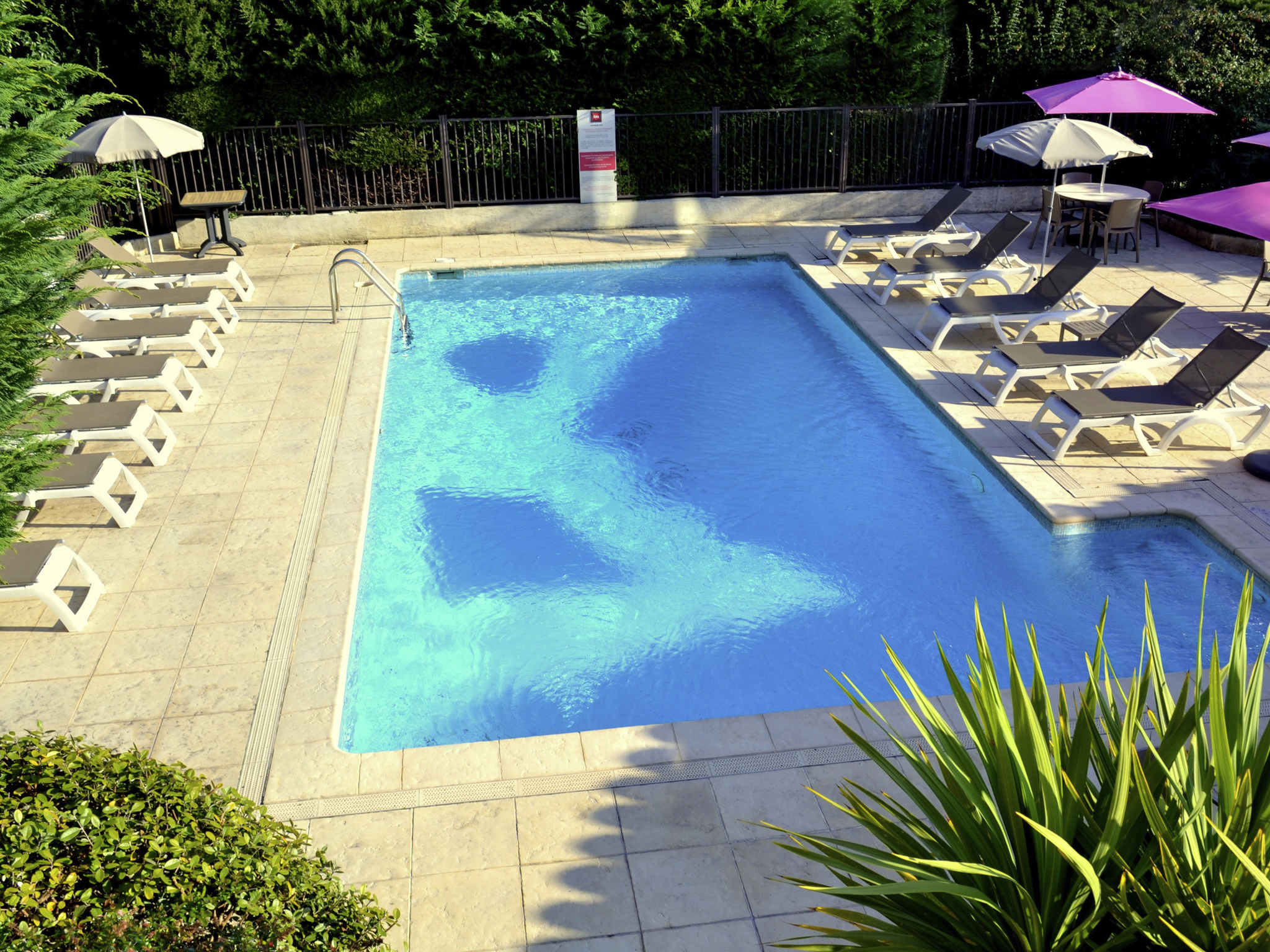 ibis Avignon South