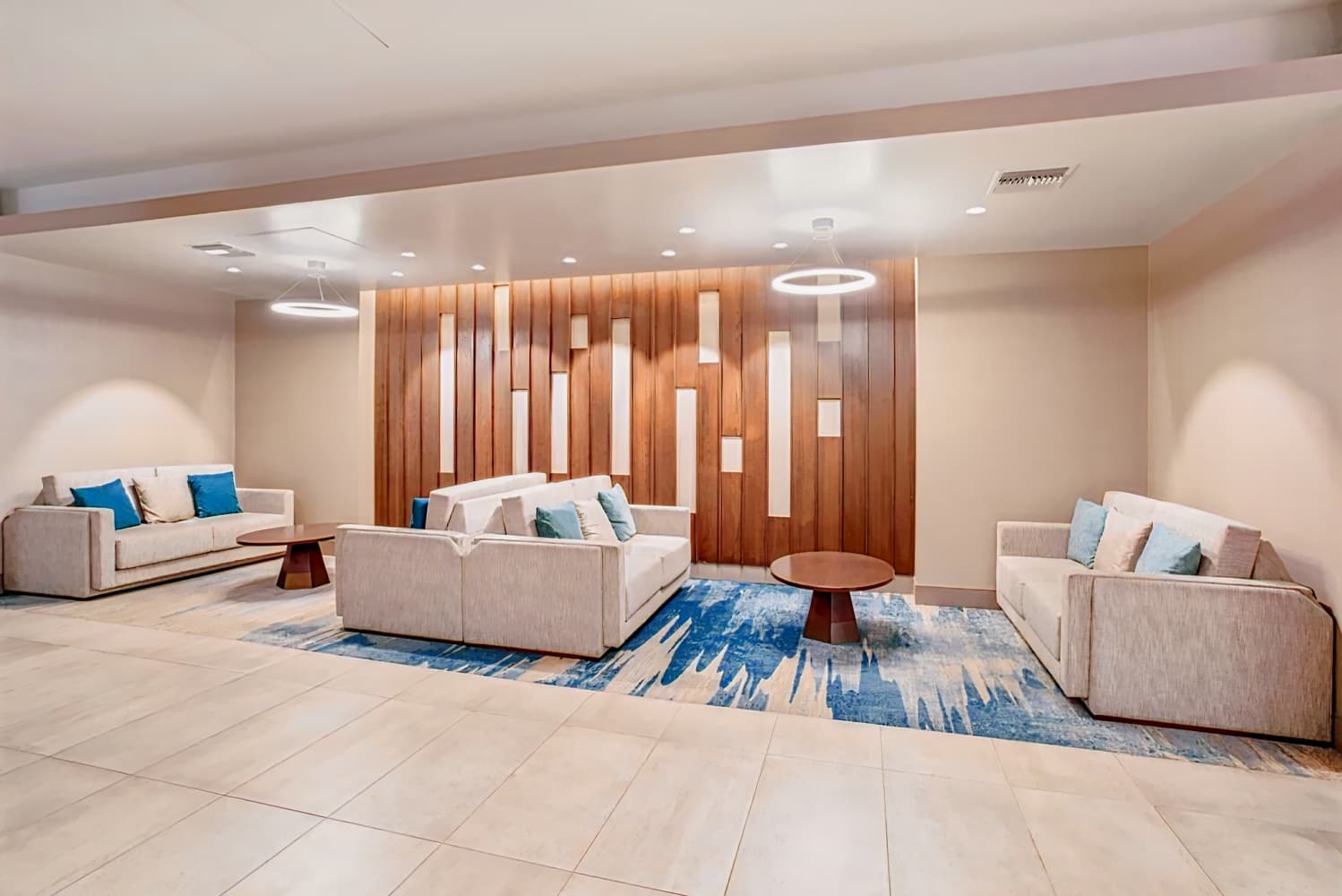 Holiday Inn Los Angeles - LAX Airport