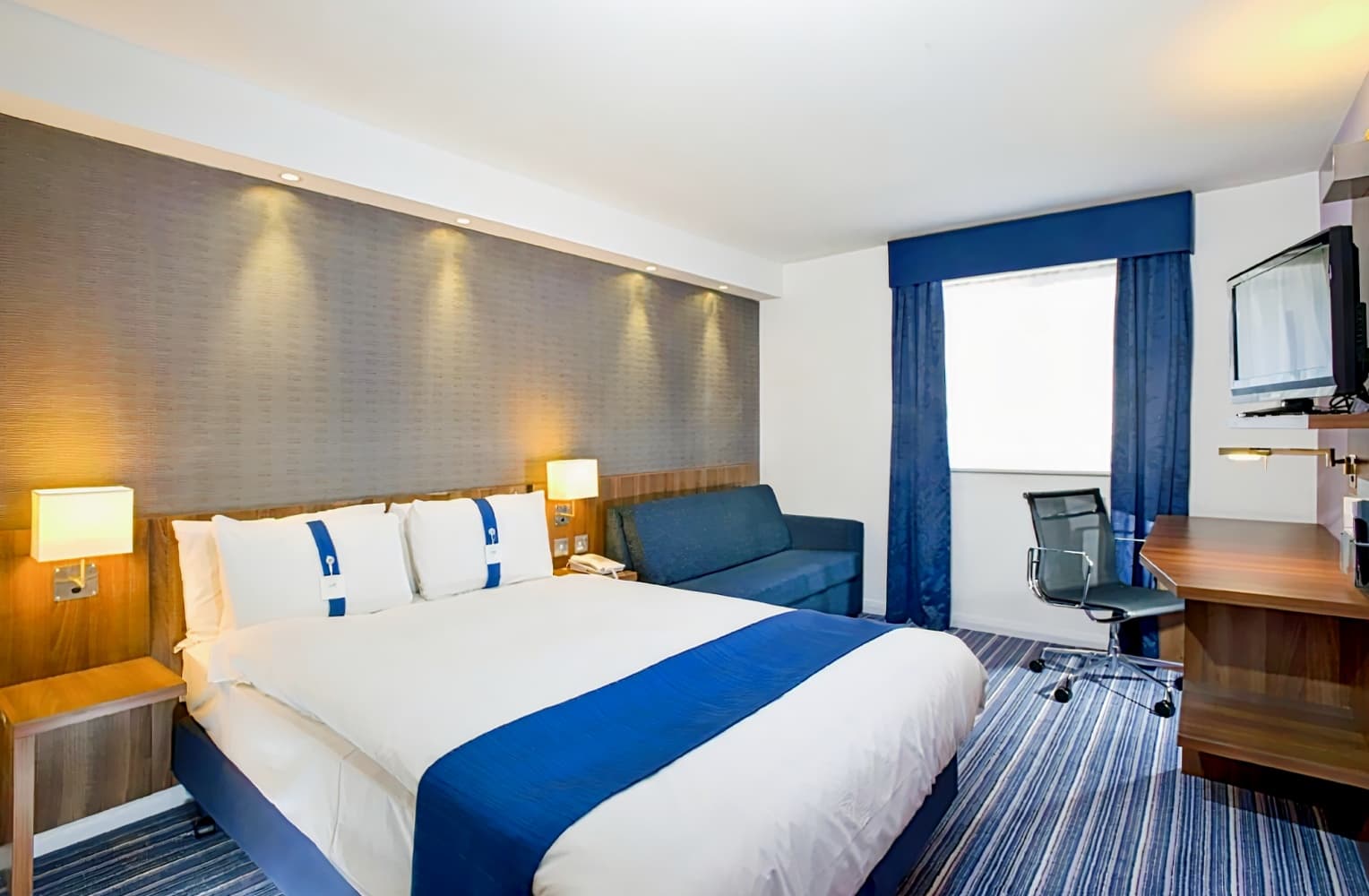 Holiday Inn Express Glenrothes