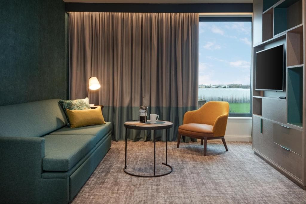 Staybridge Suites Heathrow Bath Road, an IHG Hotel