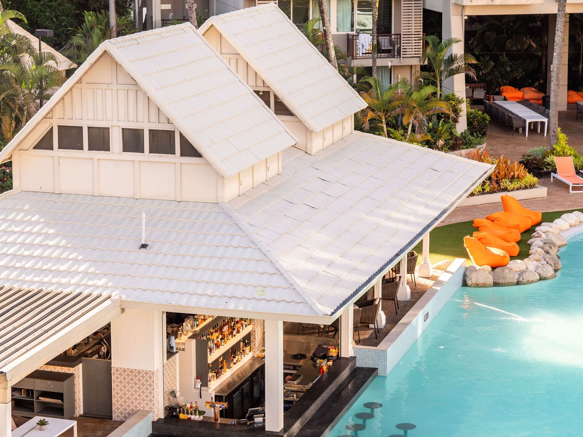 Novotel Cairns Oasis Resort