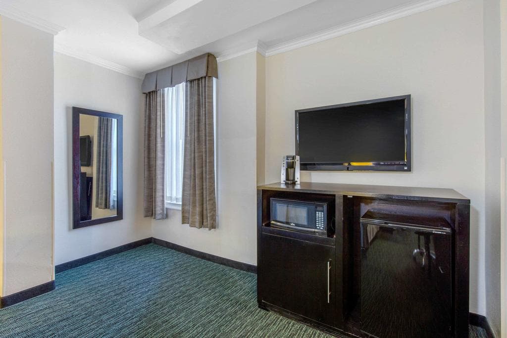 Rodeway Inn Center City