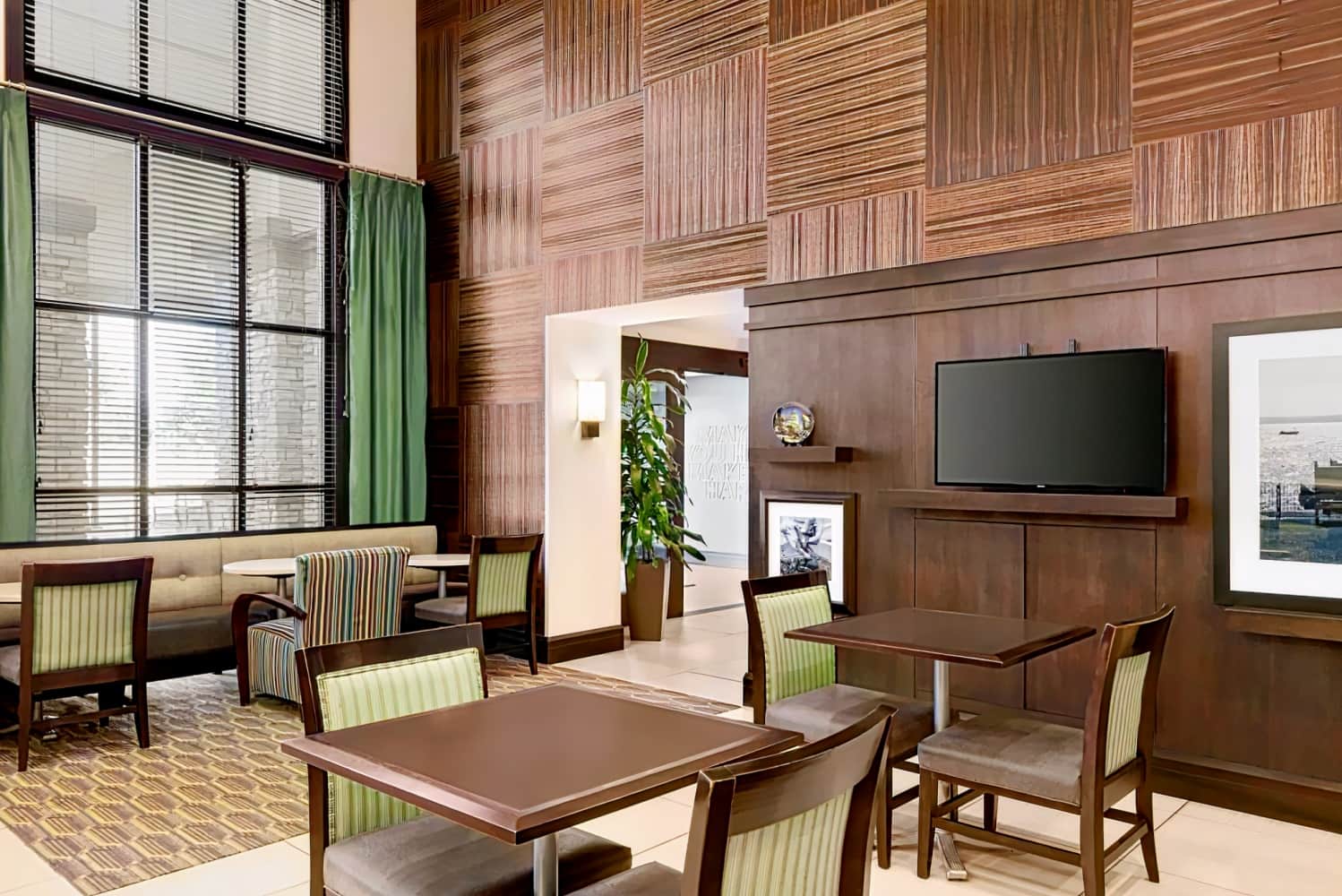 Hampton Inn & Suites West Sacramento