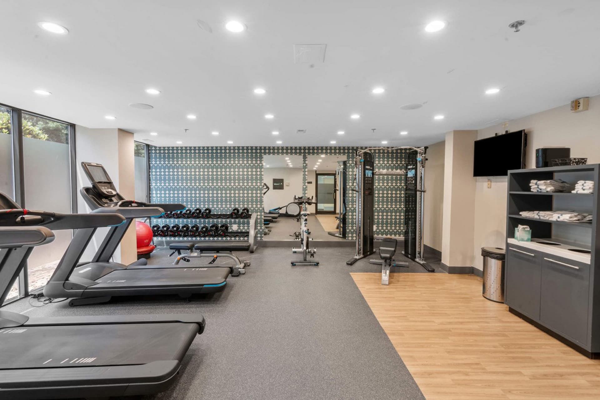 DoubleTree by Hilton South Charlotte Tyvola