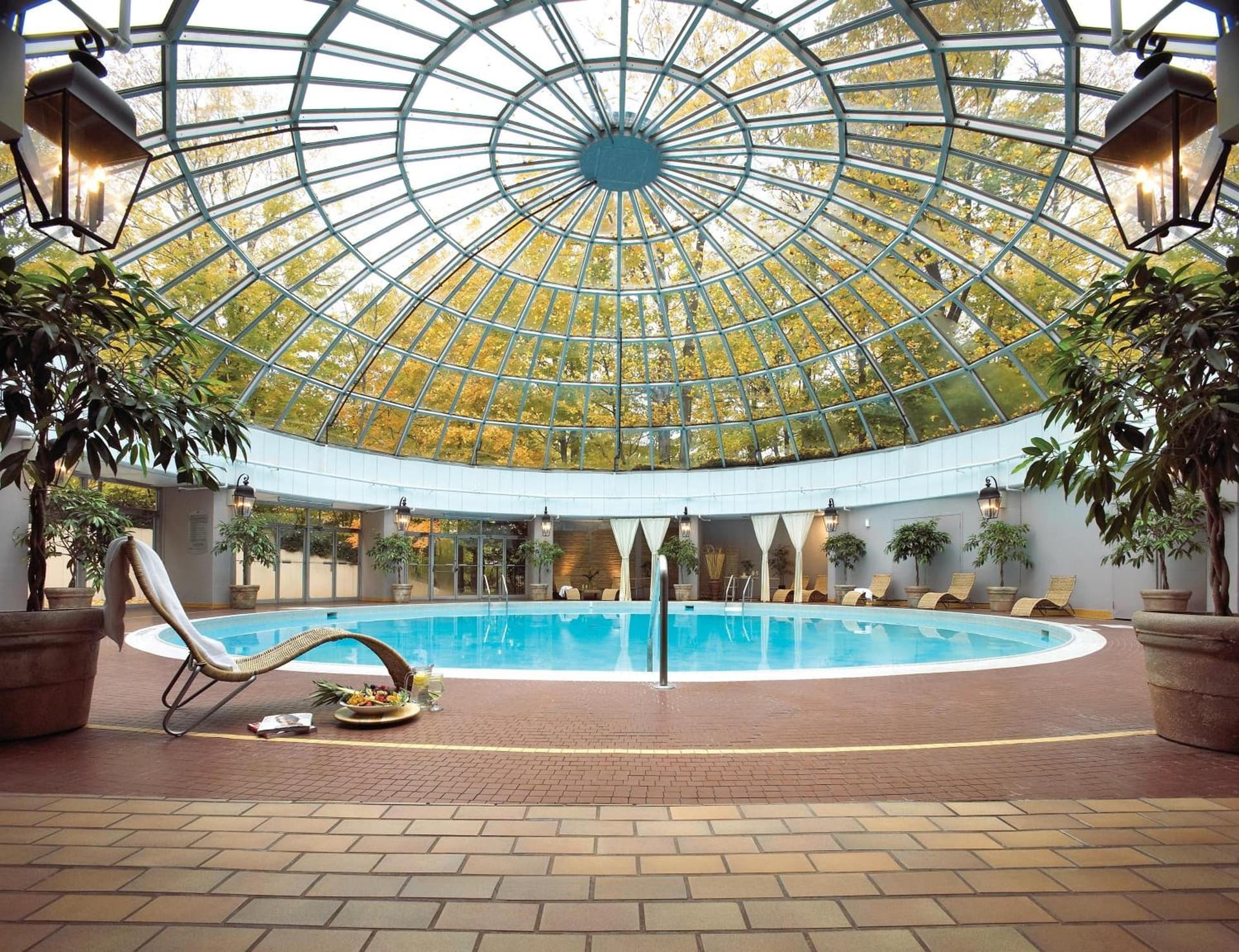 Toronto Don Valley Hotel & Suites
