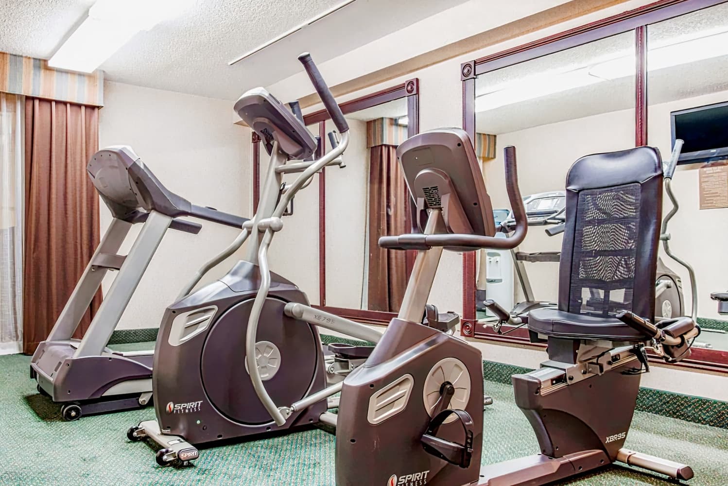 Ramada by Wyndham Jacksonville I-95 by Butler Blvd