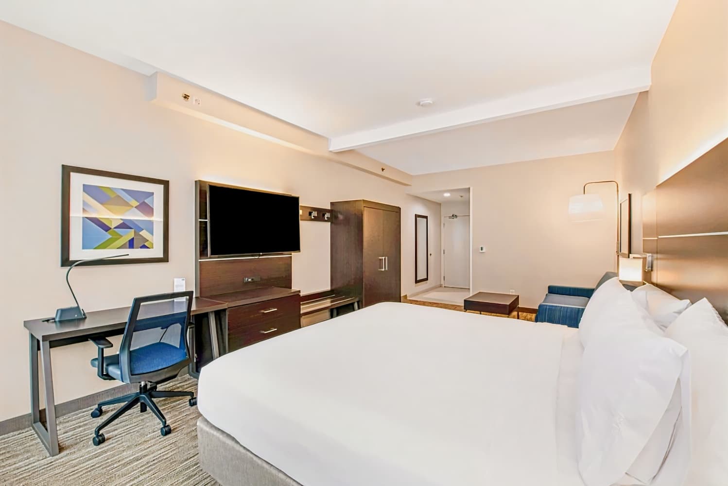 Holiday Inn Express - Delafield