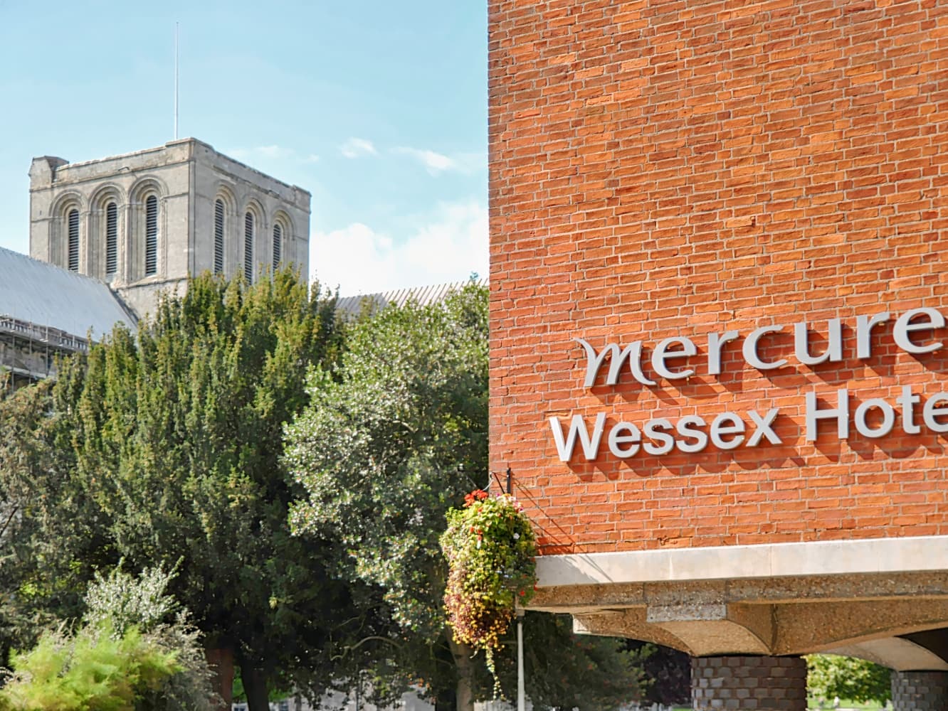Mercure Winchester Wessex Hotel
