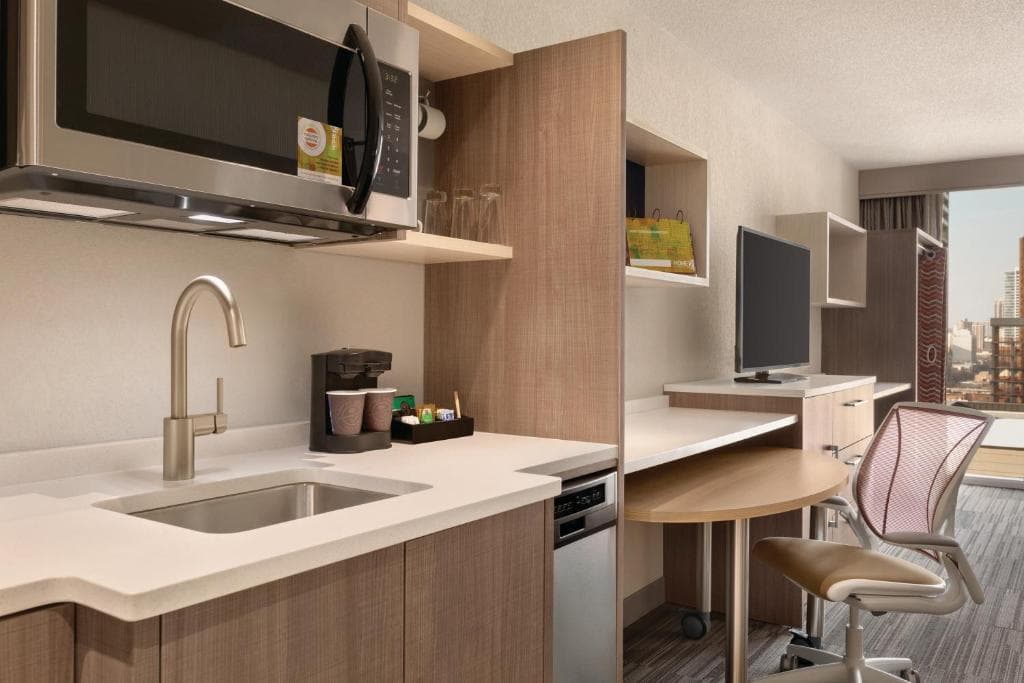 Home2 Suites by Hilton Chicago River North