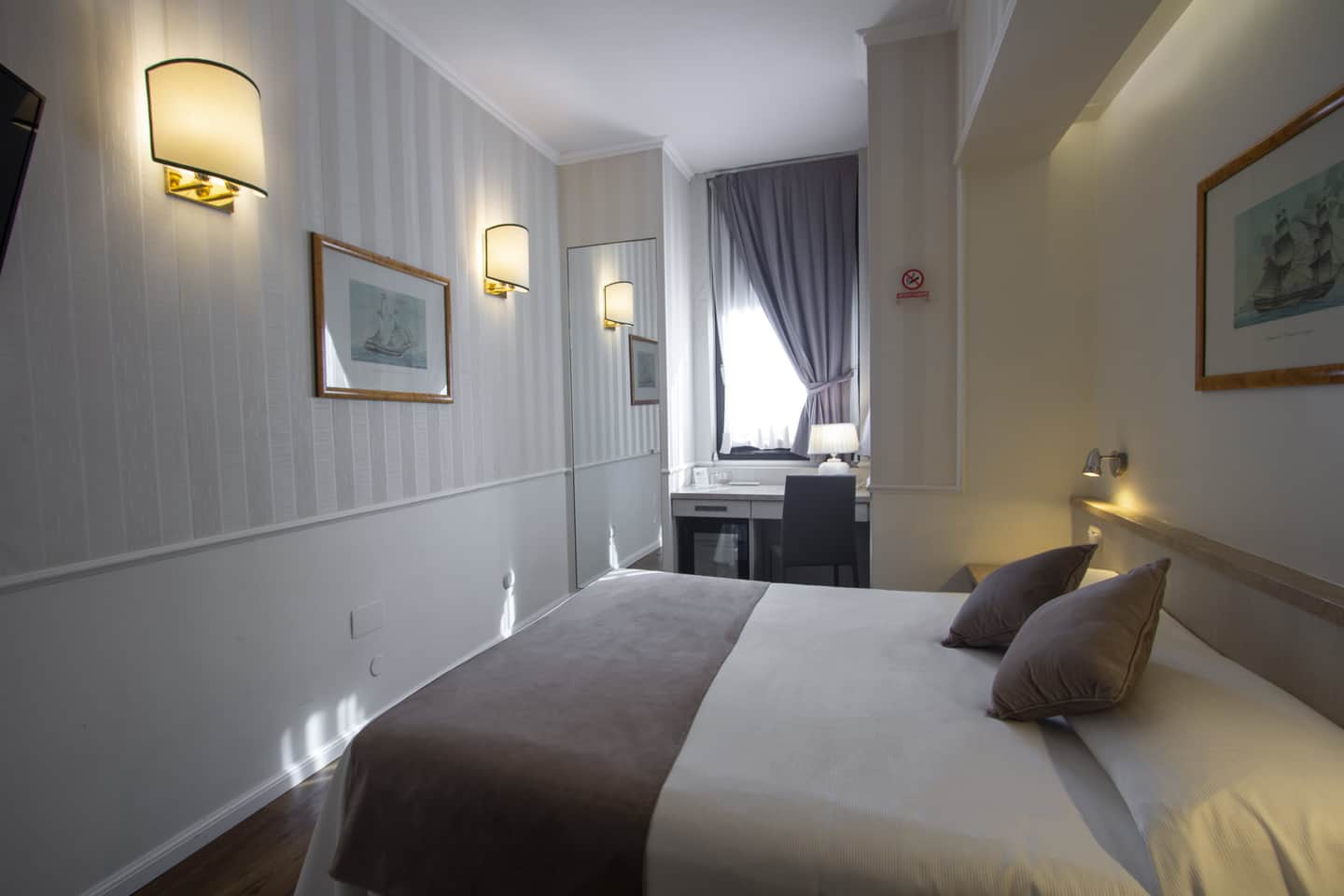 Hotel Flora