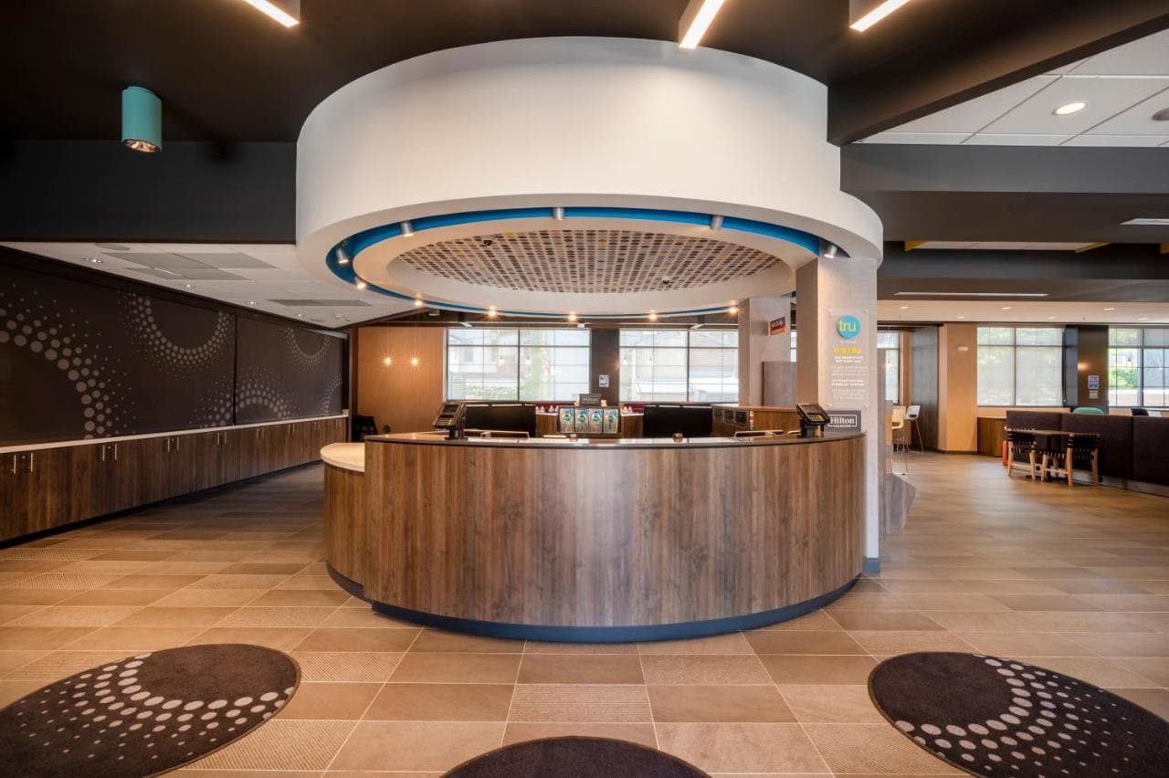 Tru by Hilton - Baltimore Harbor East