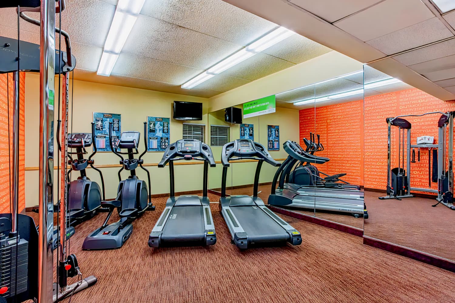 La Quinta Inn & Suites by Wyndham Raleigh Crabtree