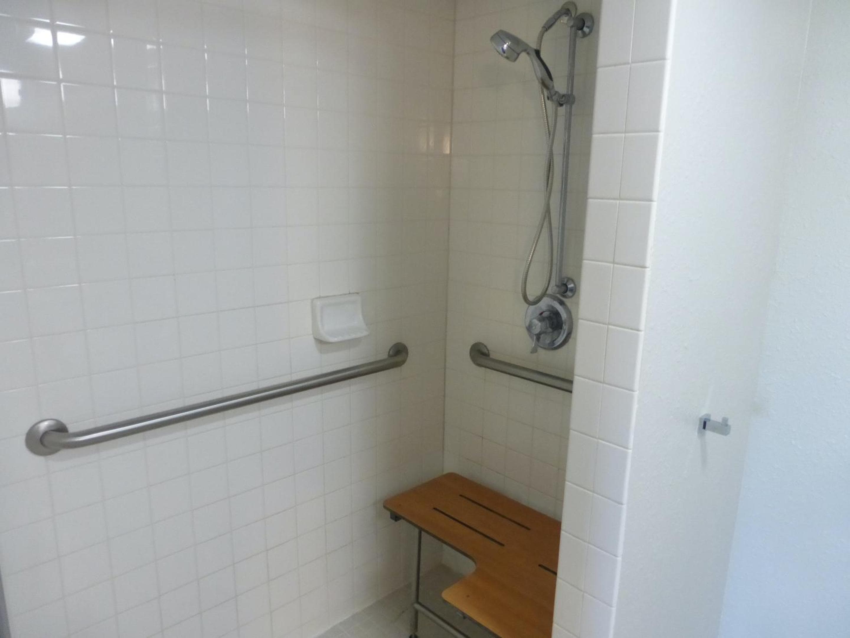 Red Roof Plus Bourbonnais