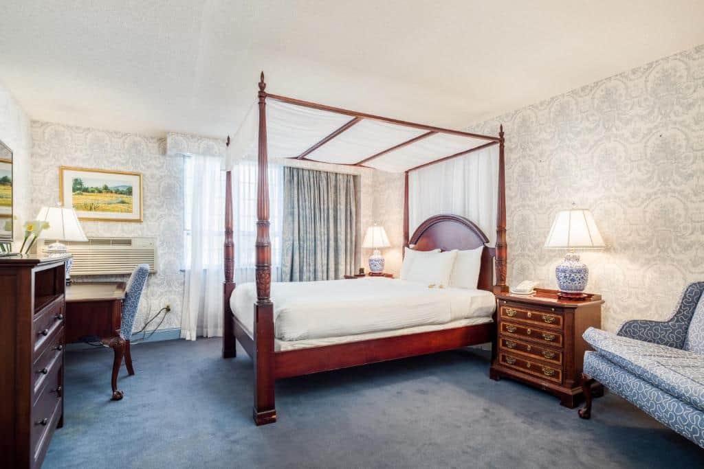 The Farmington Inn & Suites