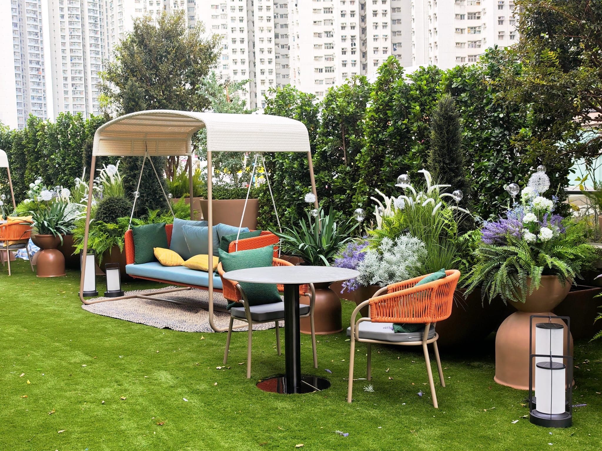 The Royal Garden Kowloon East (formerly: Royal Plaza Hong Kong Kowloon East, an IHG Hotel)