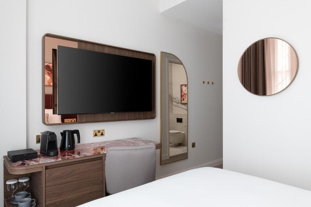 Lost Property St Paul’s London – Curio Collection by Hilton