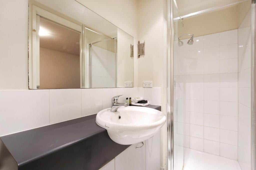 Plum Serviced Apartments