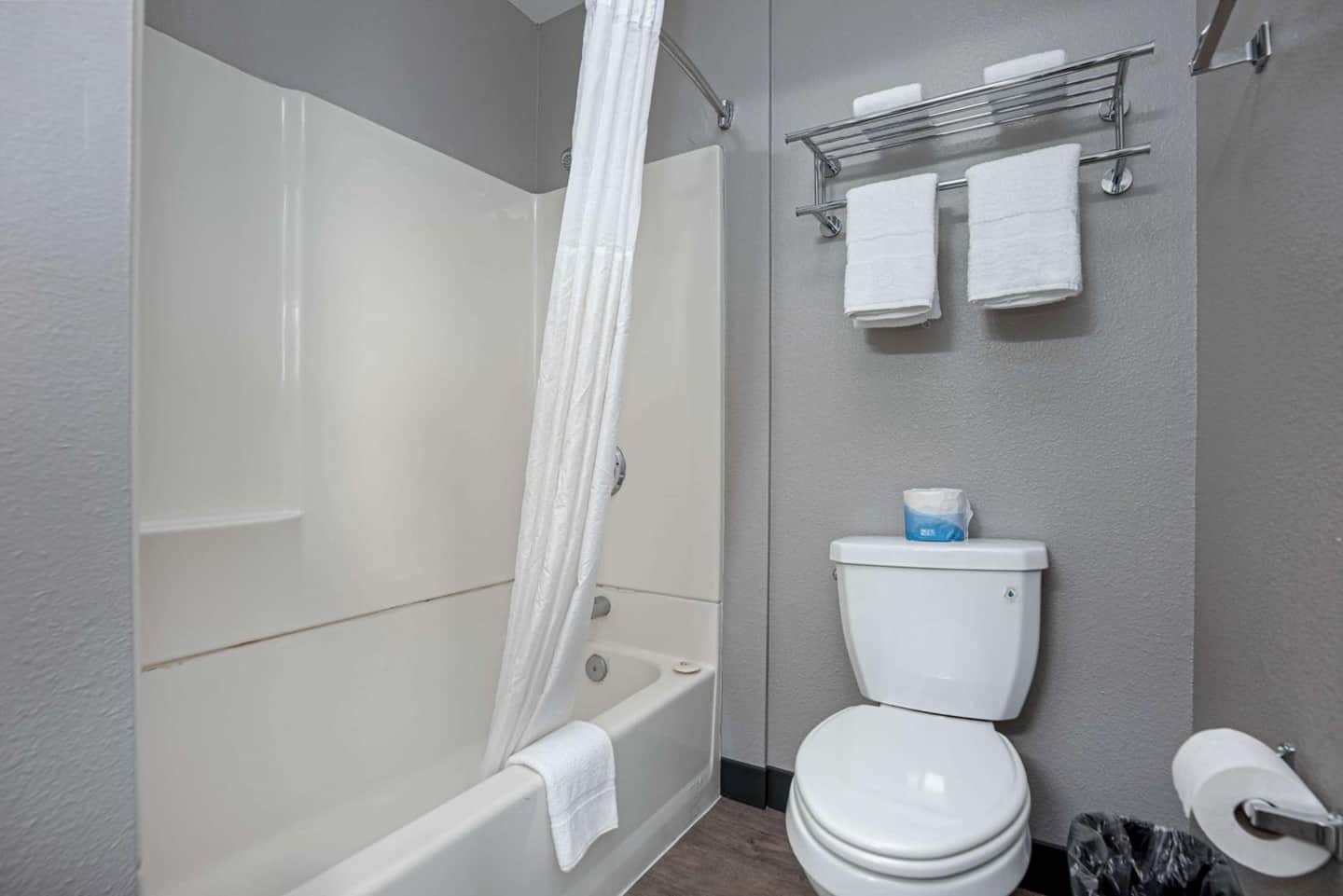 Motel 6-San Diego, CA - Downtown