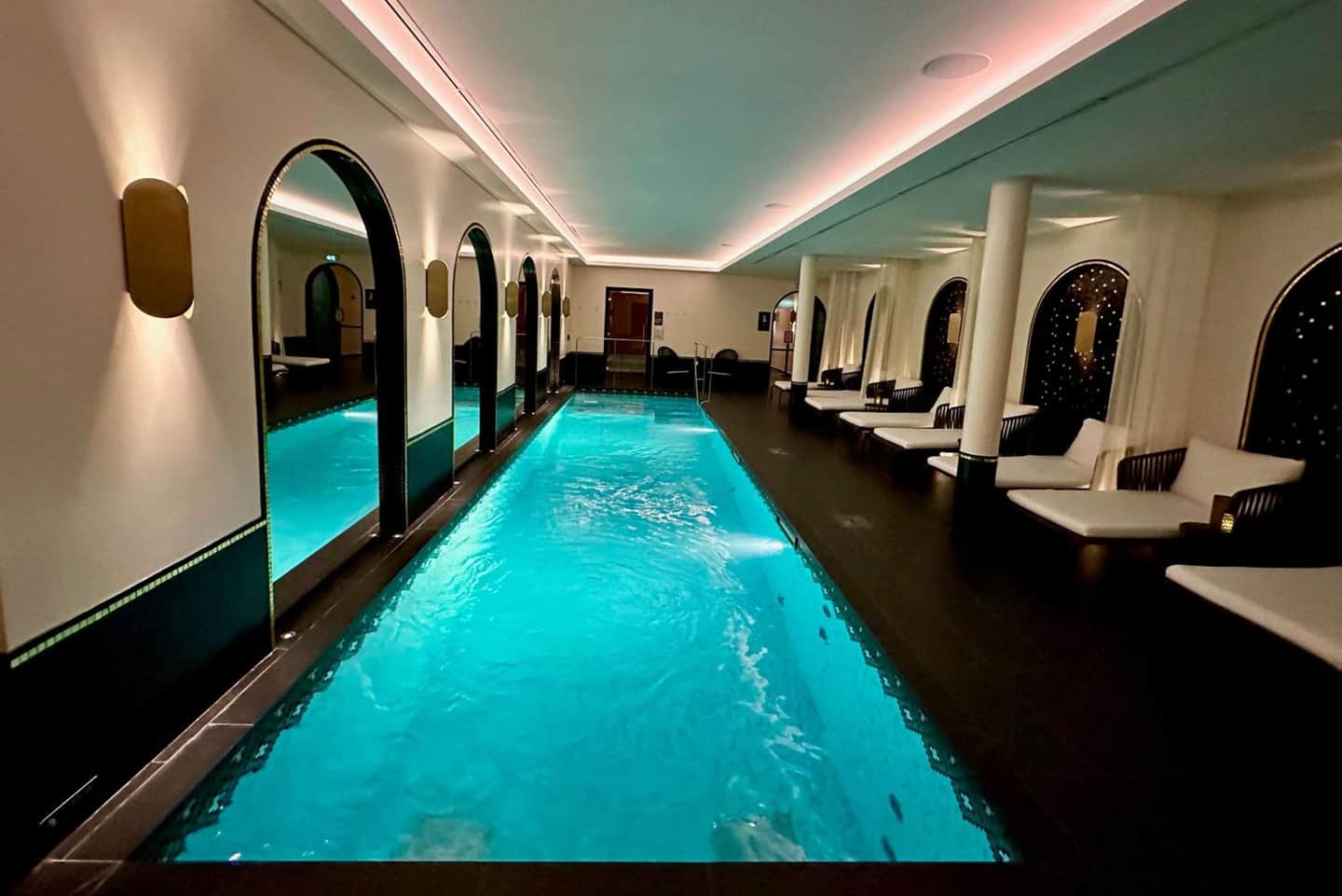 Best Western Plus Crystal, Hôtel, Bar & Spa