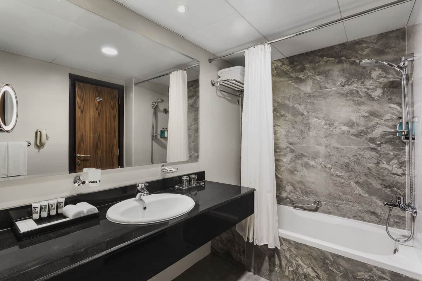 Hawthorn Extended Stay by Wyndham Abu Dhabi City Center