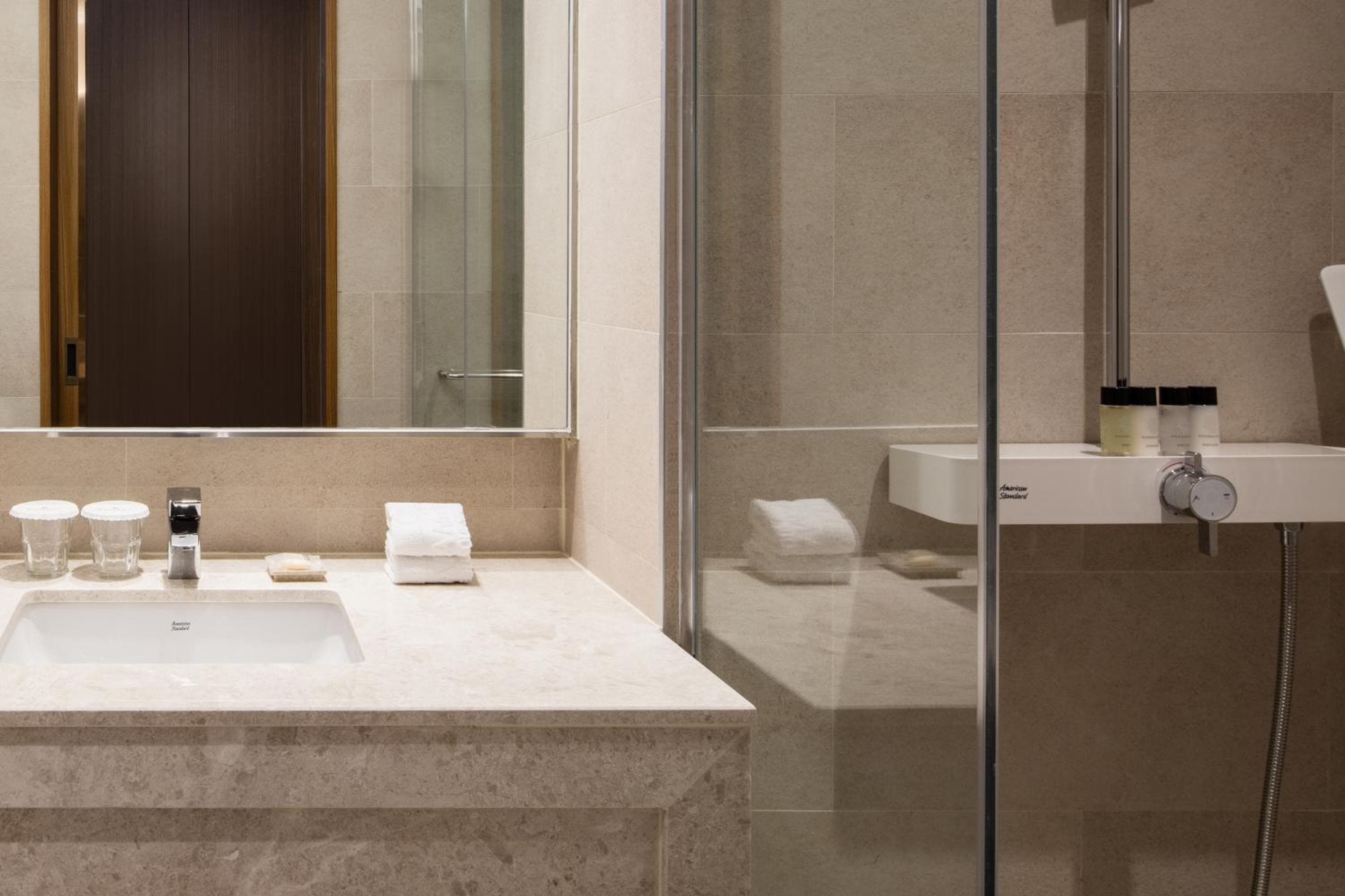 Ramada by Wyndham Seoul Sindorim 라마다 바이 원덤 서울 신도림