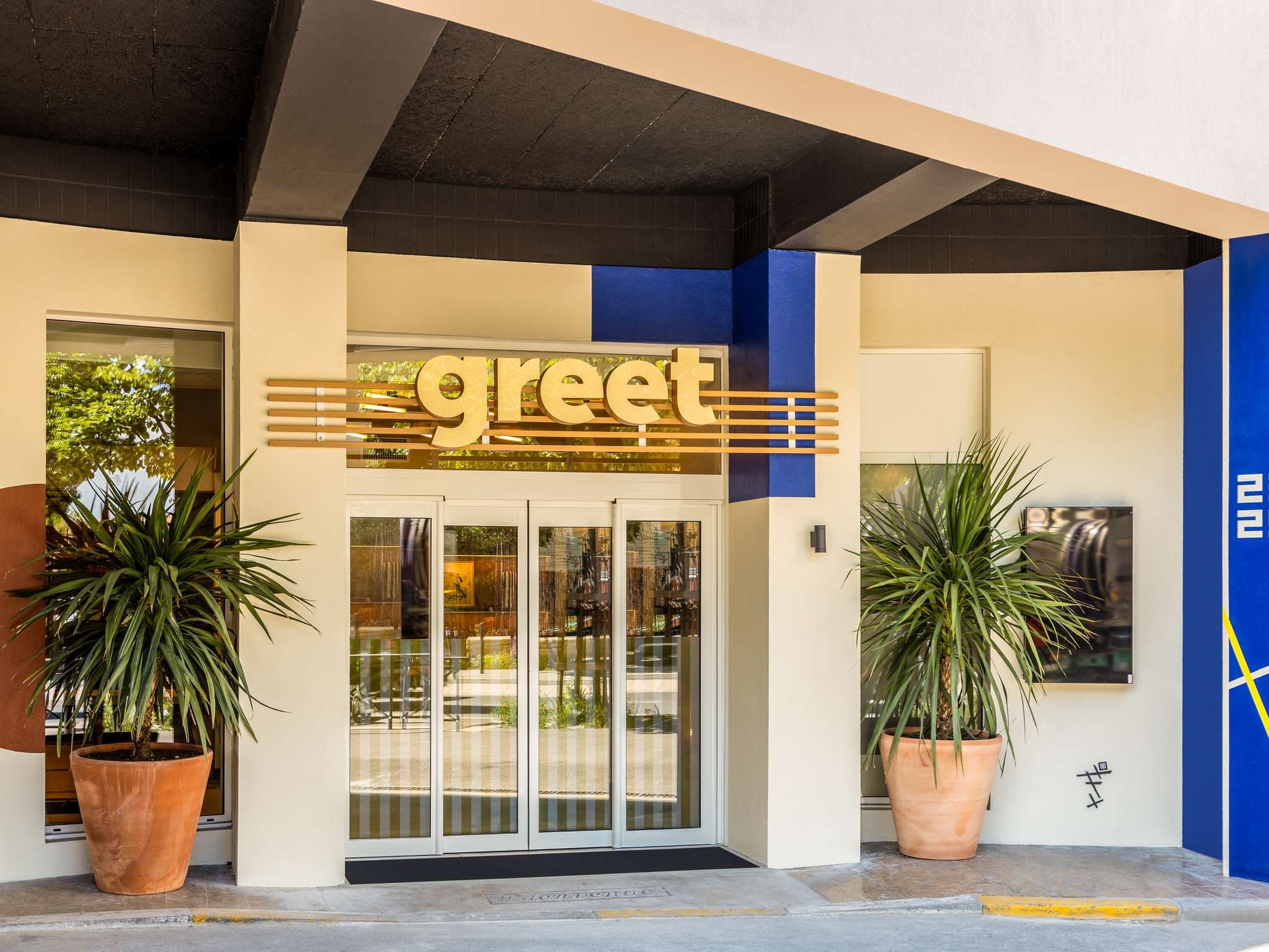 greet hotel Marseille Parc Chanot Vélodrome