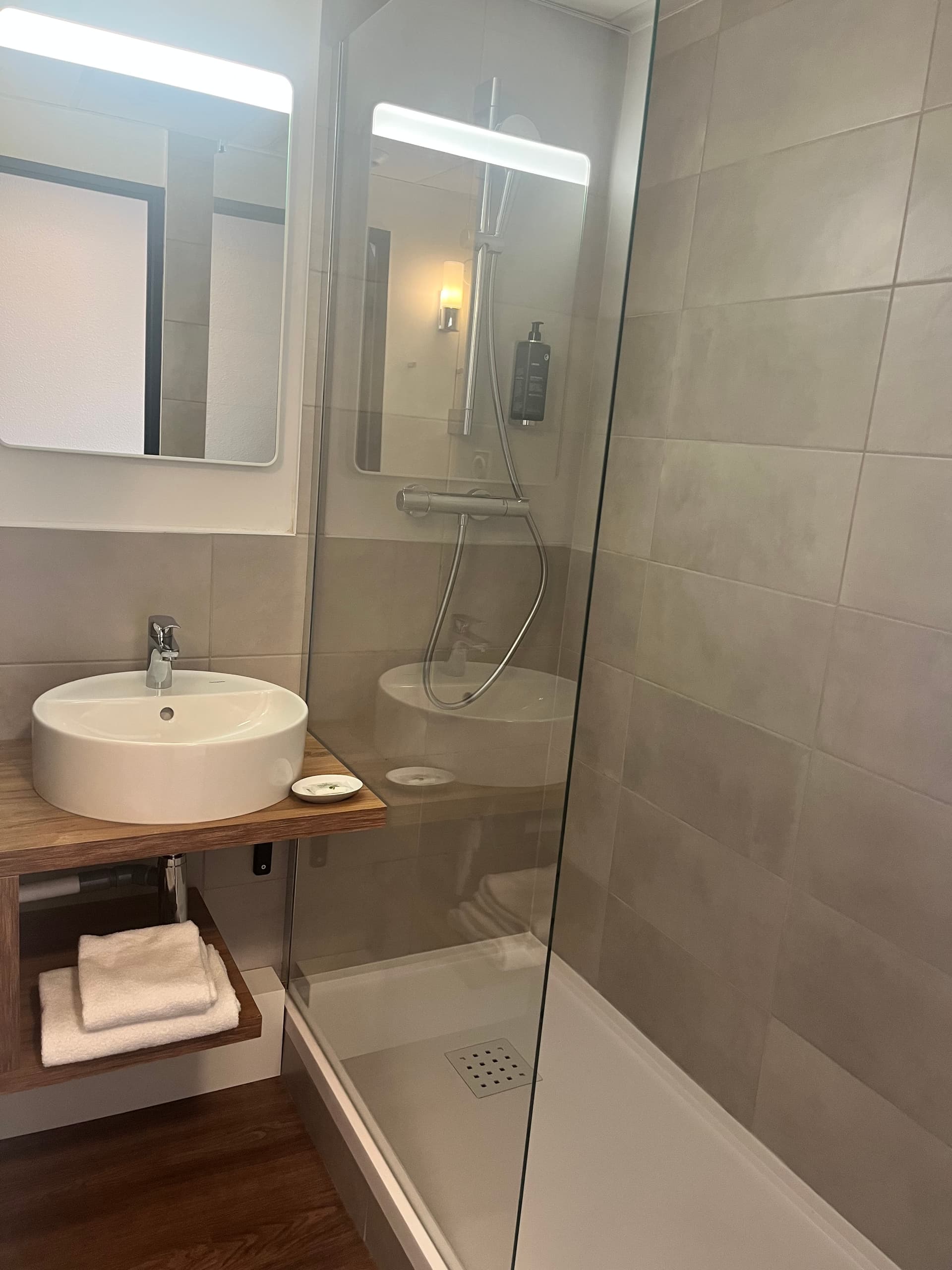 Campanile Prime - Lyon Meyzieu
