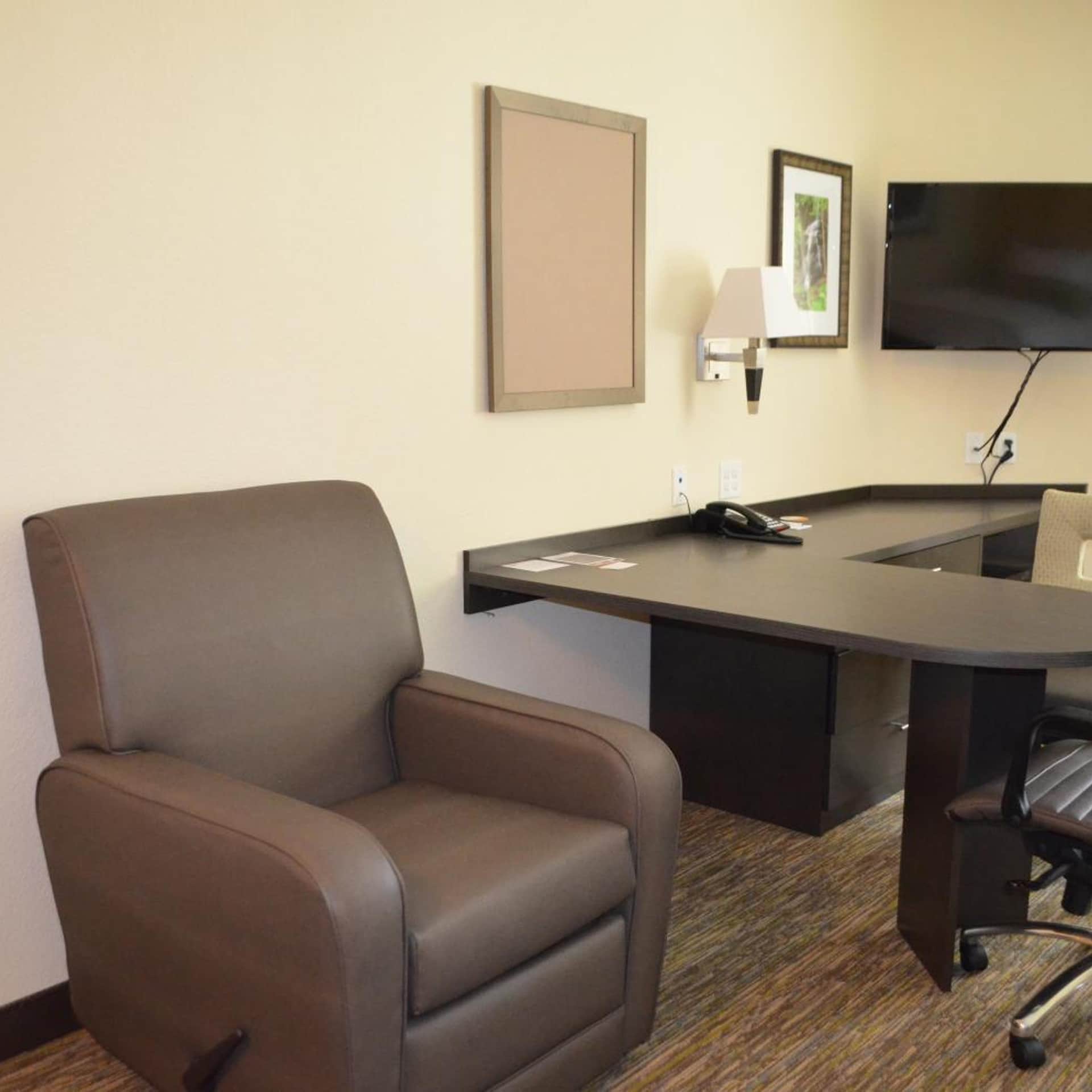 Candlewood Suites San Antonio Airport, an IHG Hotel