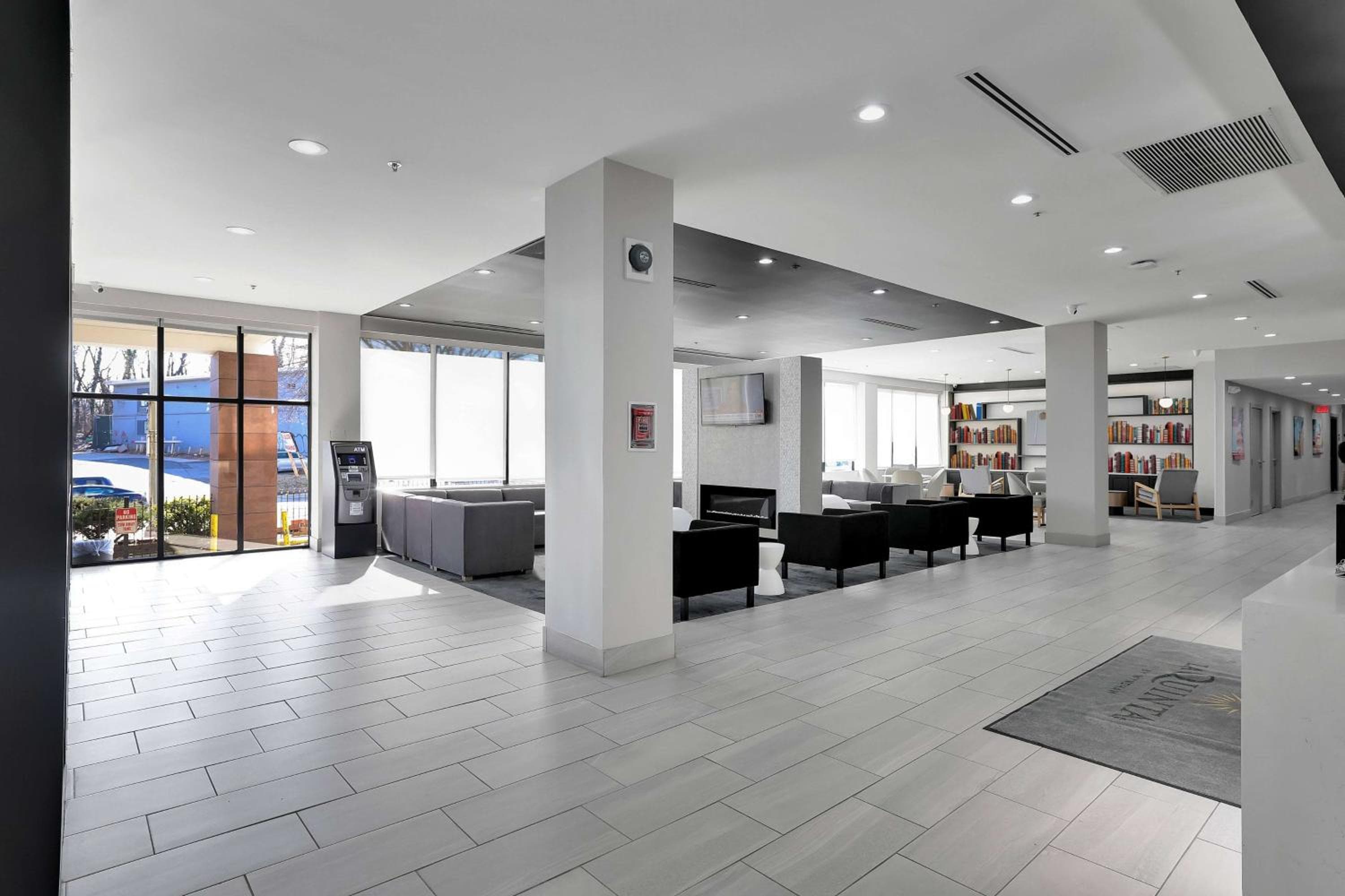 Holiday Inn Express & Suites Washington DC - NoMa