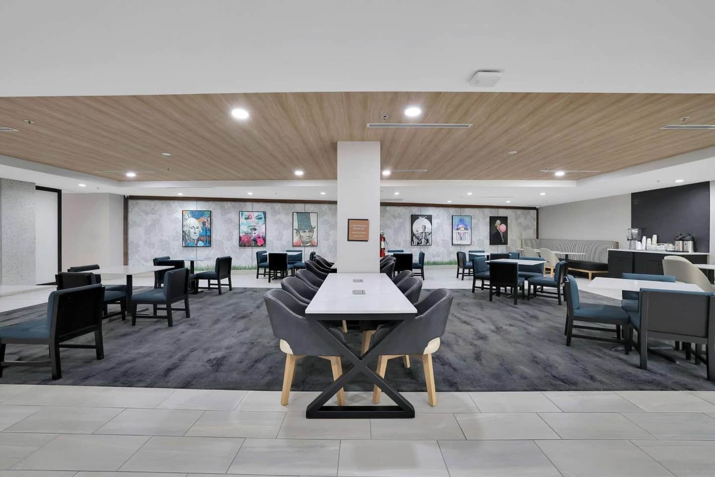 Holiday Inn Express & Suites Washington DC - NoMa