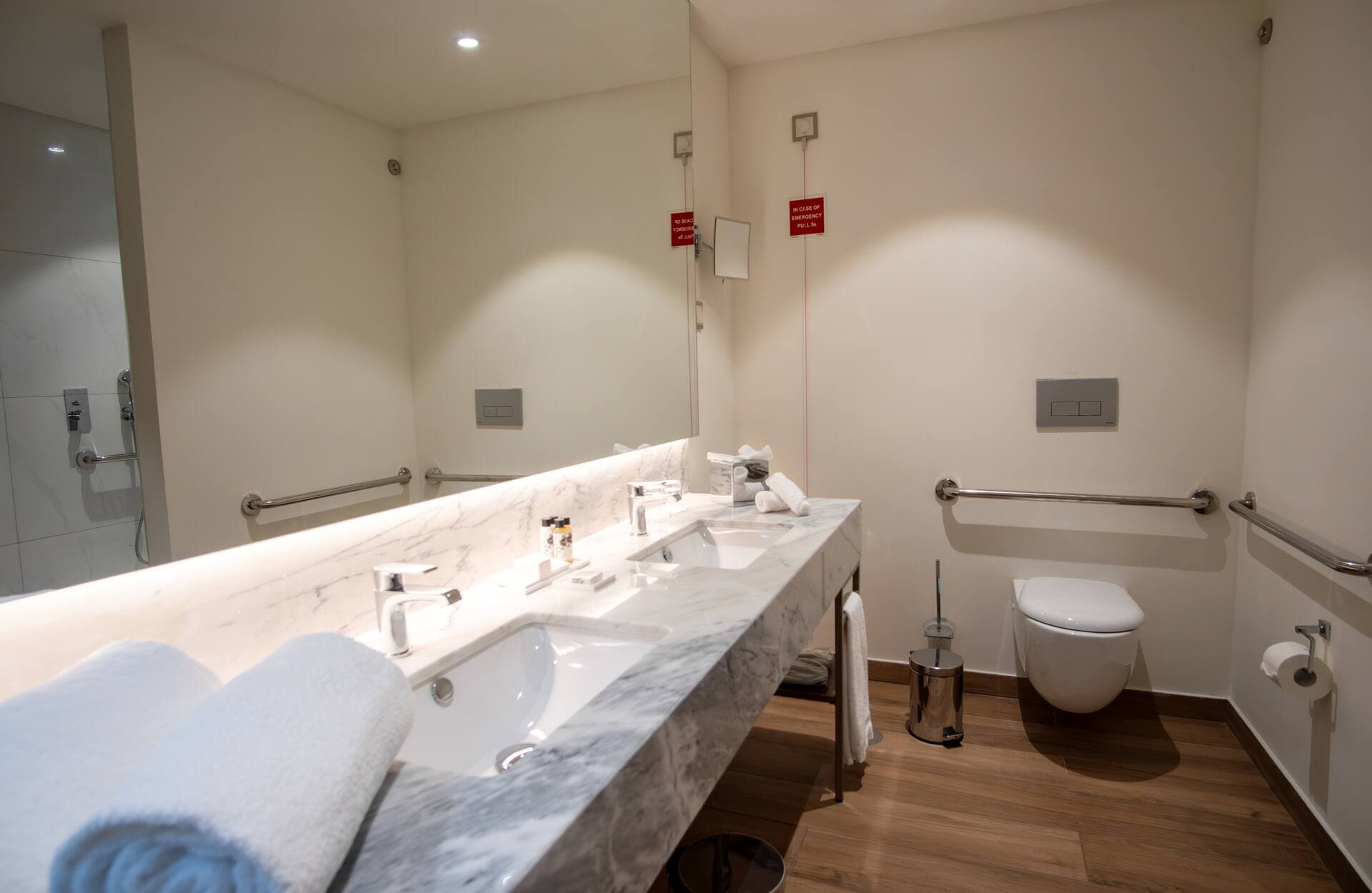 Boeira Garden Hotel Porto Gaia, Curio Collection by Hilton