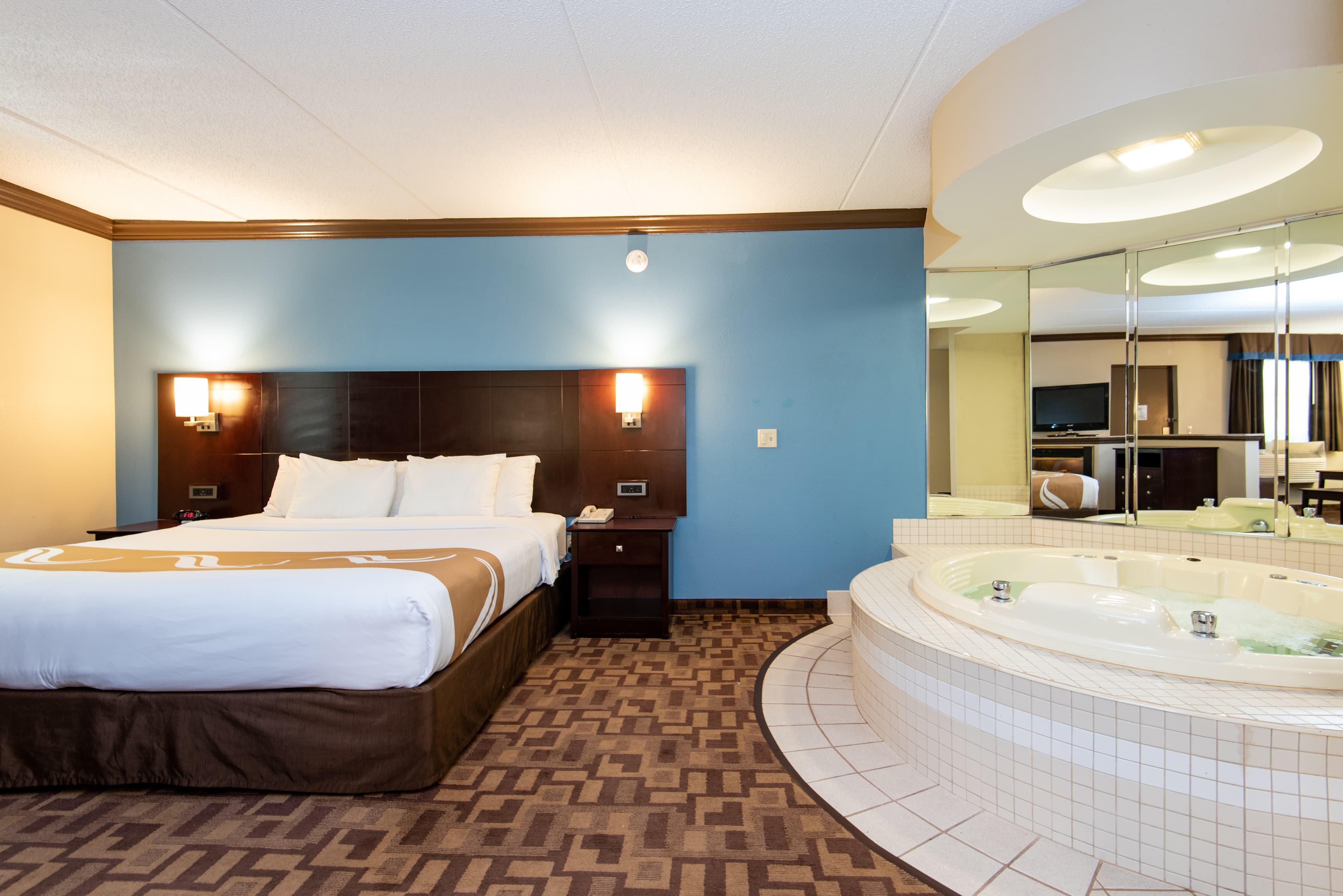 Quality Inn & Suites Quakertown - Allentown