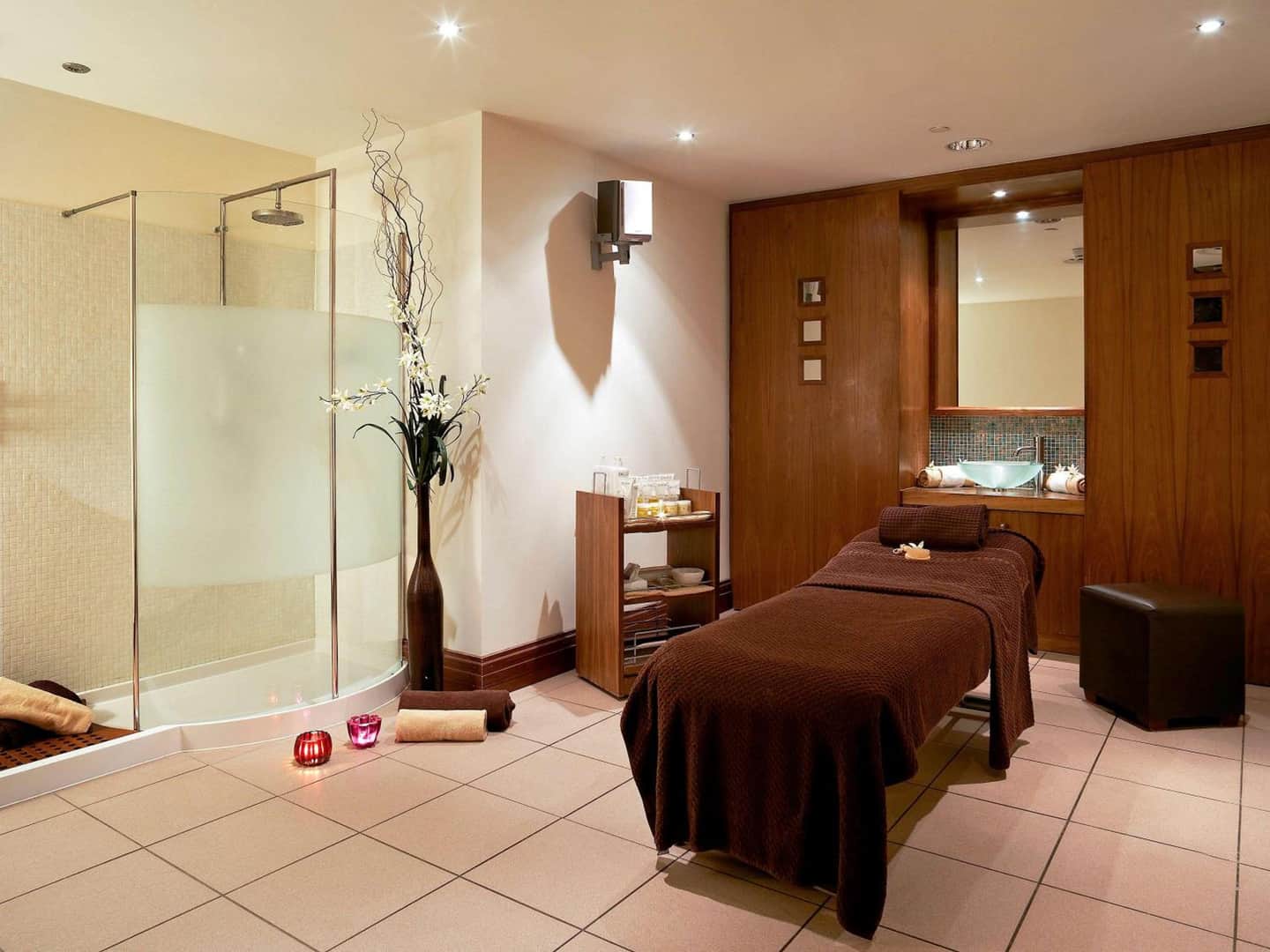 Holland House Hotel Cardiff By Sunday