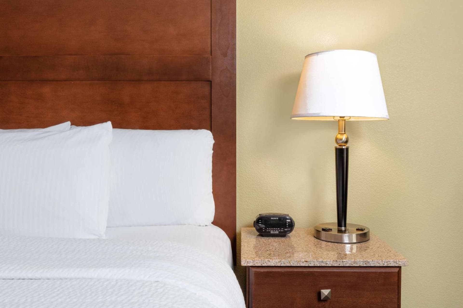 La Quinta Inn & Suites by Wyndham Las Vegas Airport South