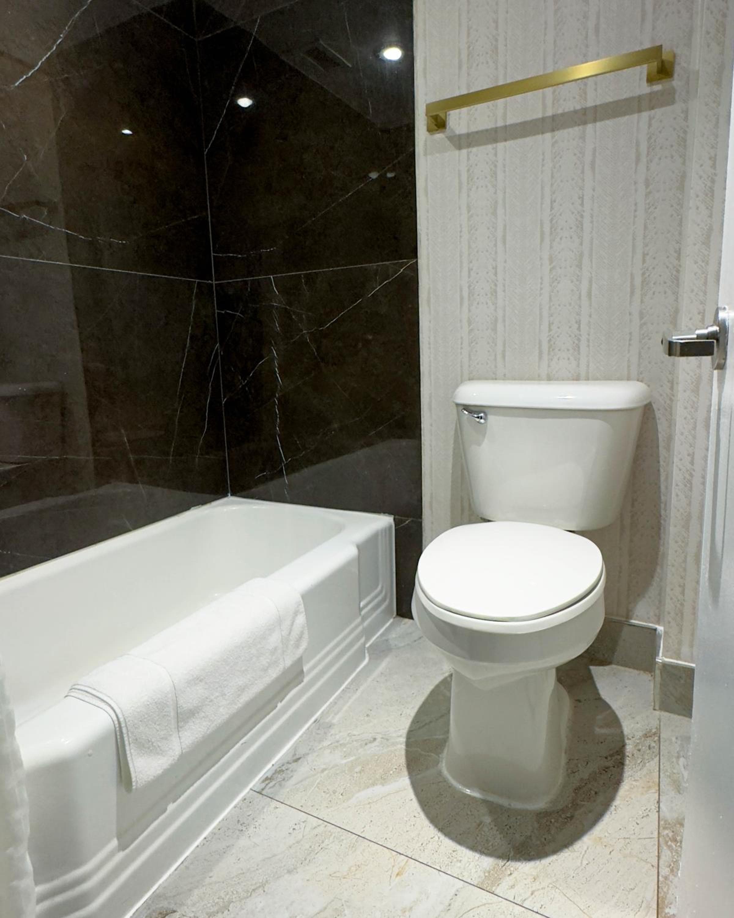 Radisson Hotel Montreal Airport