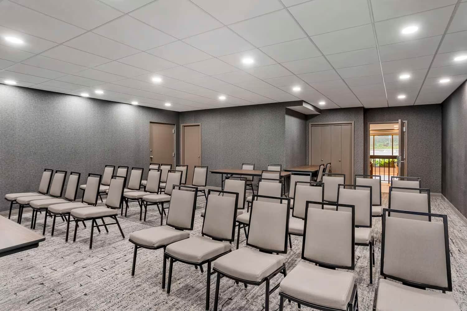 Best Western Plus Heritage Rail Inn & Suites