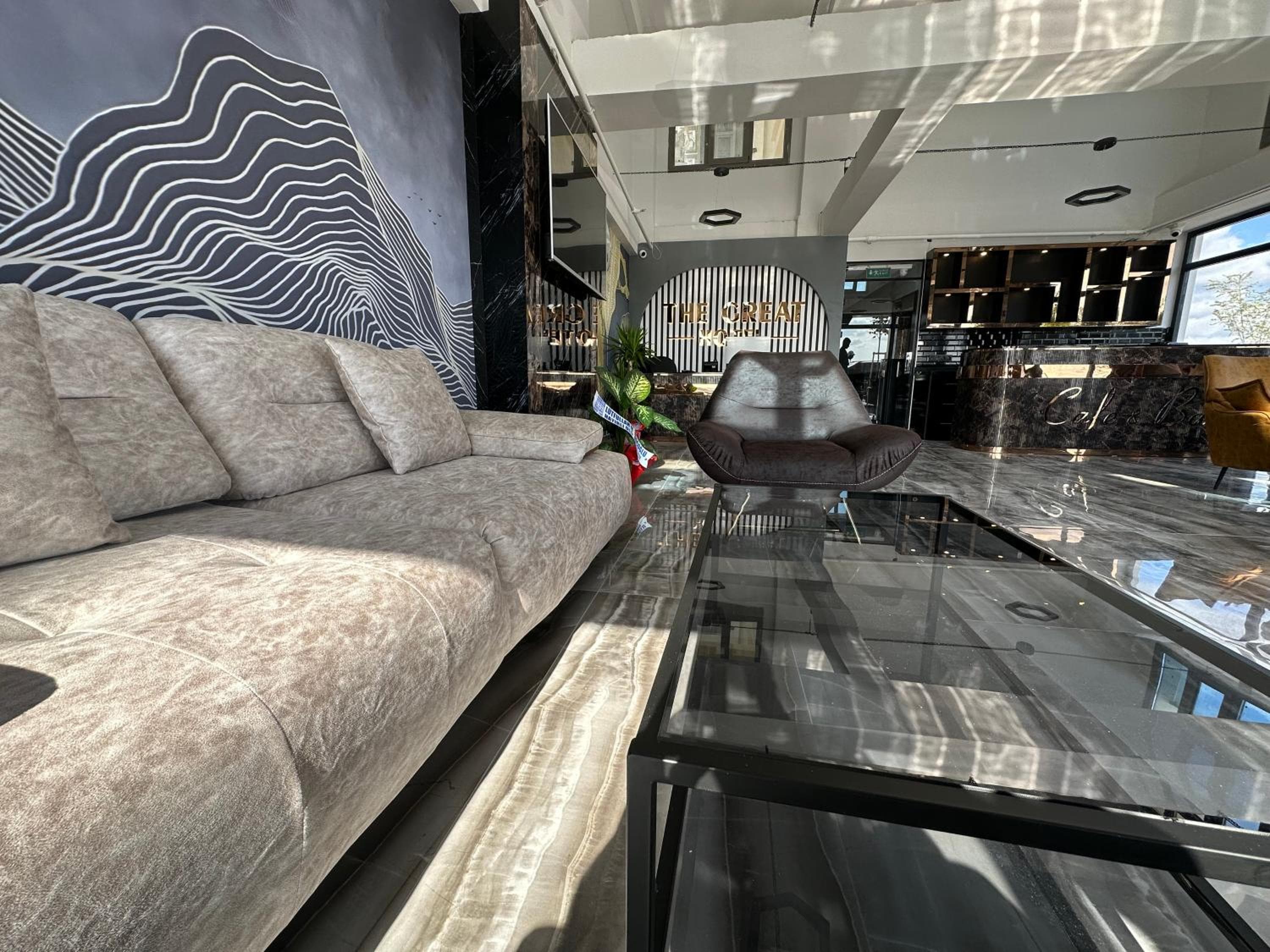 The Great Airport Hotel